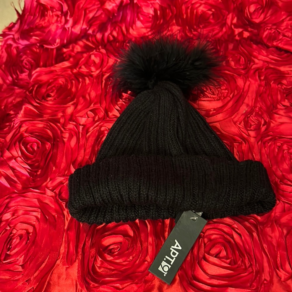 Apt. 9 Pink Knit Beanie Faux Fur Pom Cap Hat black